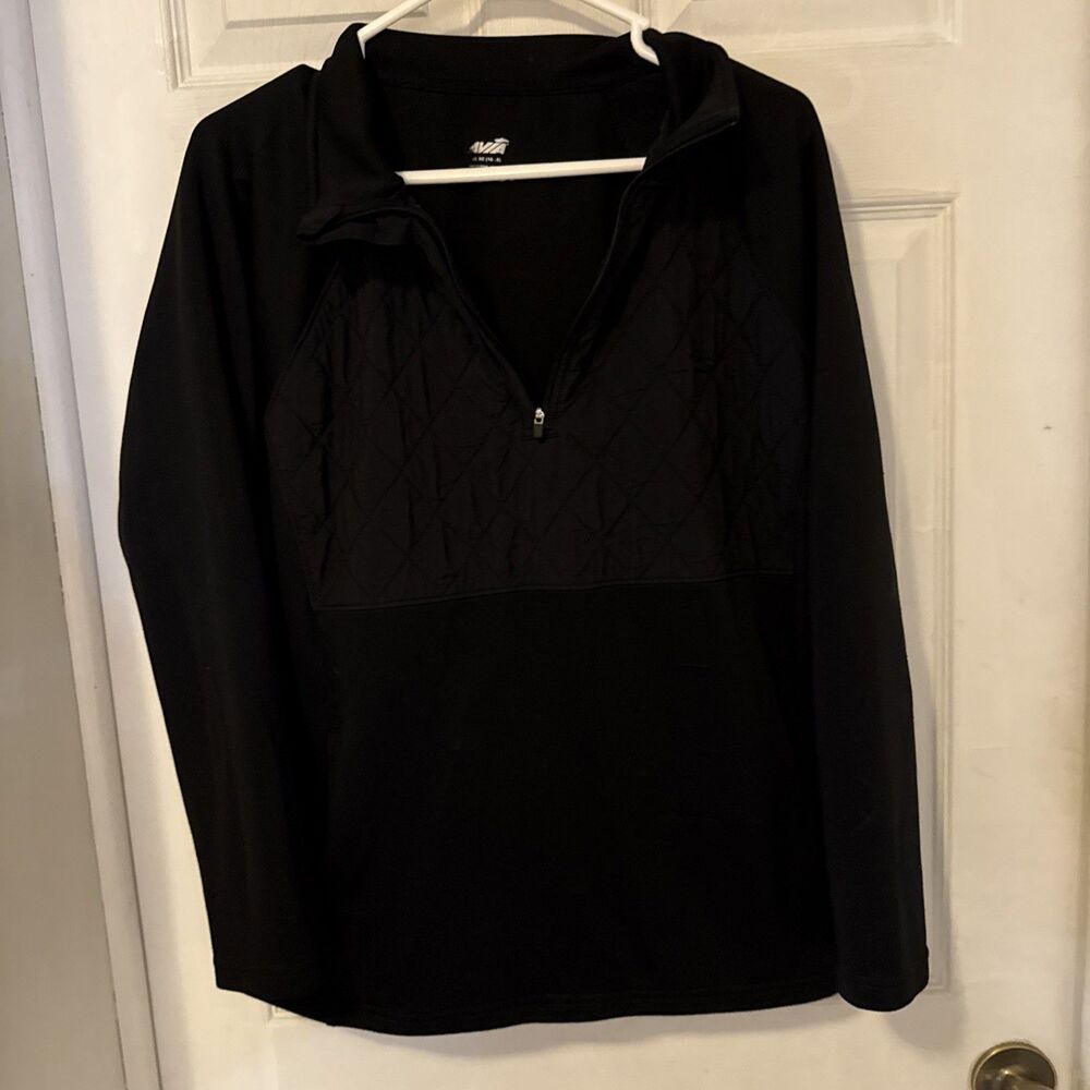 Avia Black Top
